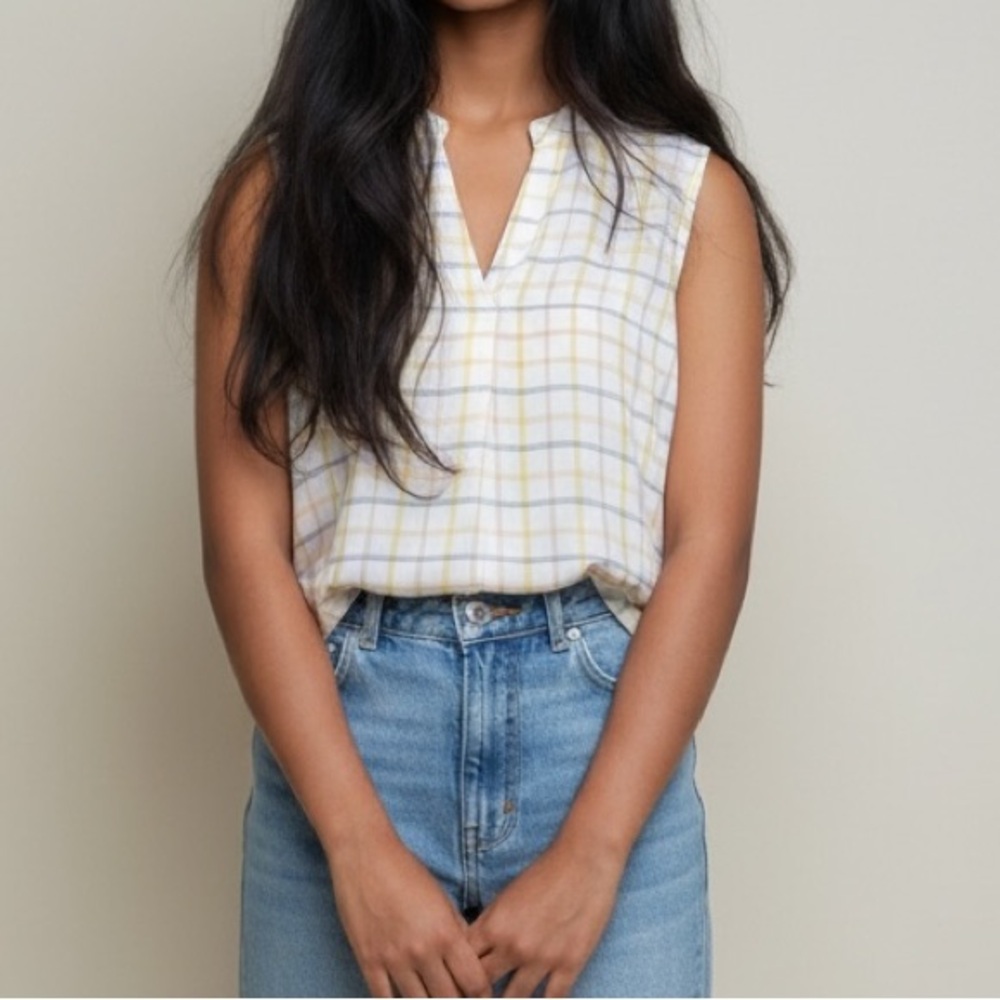 LOFT Sleeveless Blouse